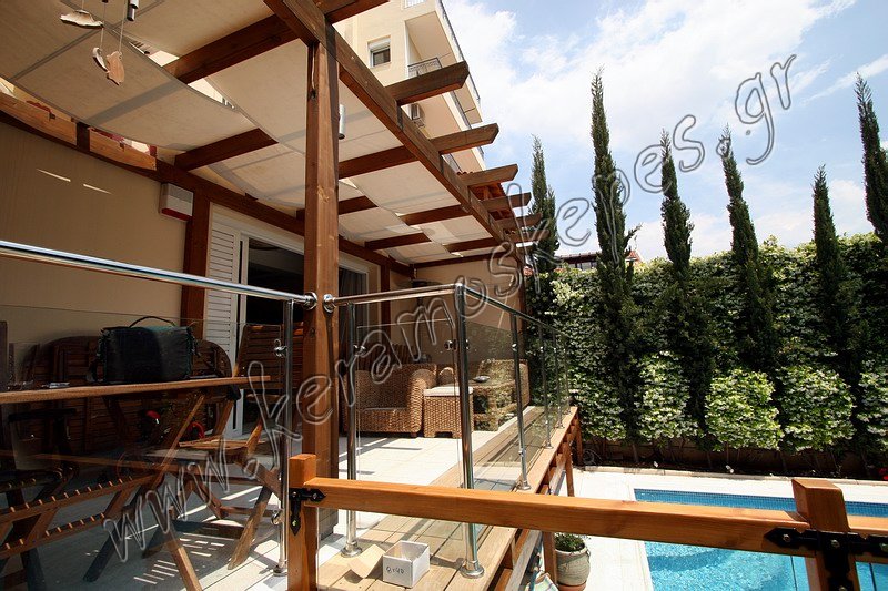 �������